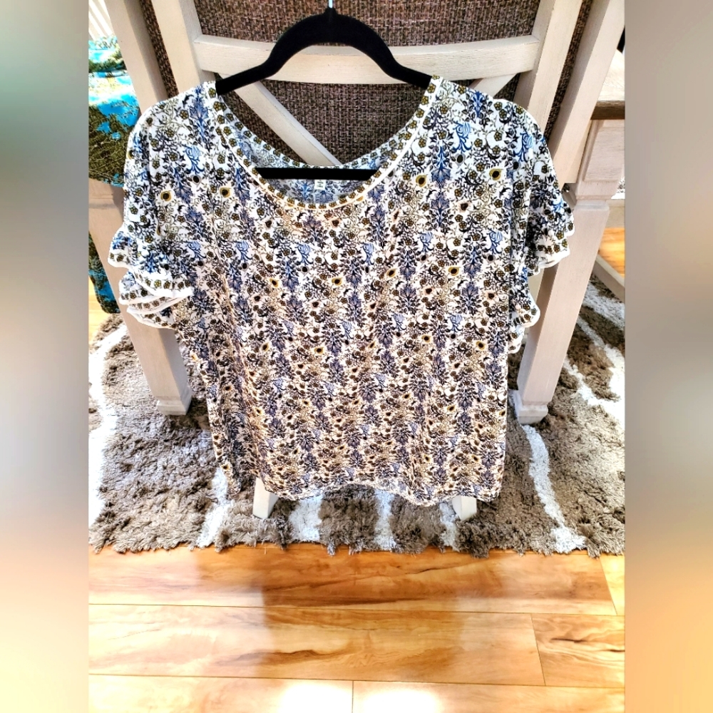 Flowerful Top